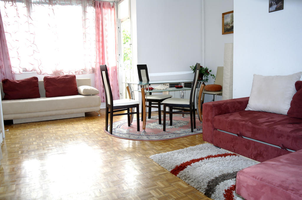 Kudamm Apartment West Central City Berlin Room photo
